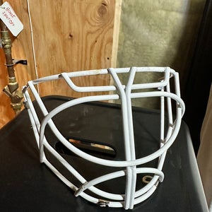 Bauer Cat-Eye Cage
