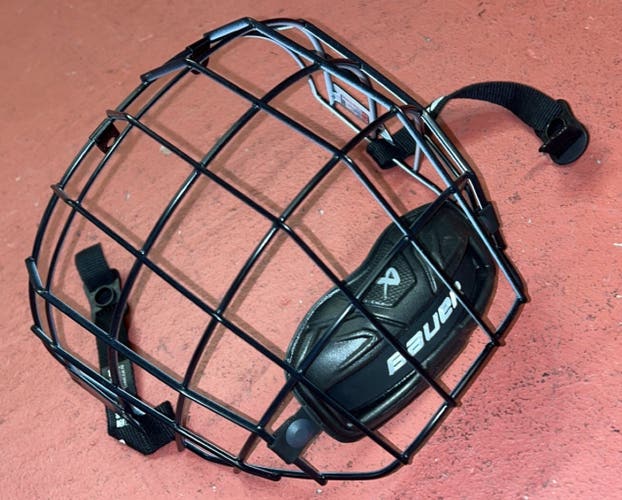 Medium Bauer Profile II Facemask Full Cage (New)