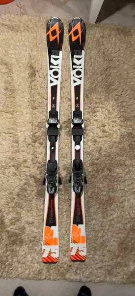 Unisex 2015 Volkl 159 cm All Mountain RTM Skis With Bindings Max Din 10 (Used)