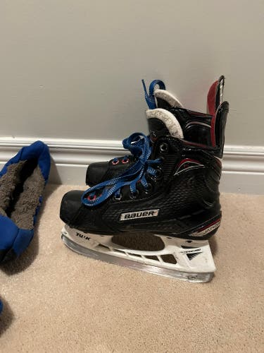 Bauer Vapor 1X Hockey Skates Regular Width 13.5 (Used)