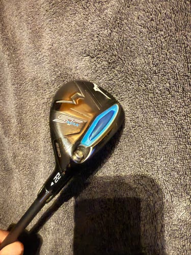 Men's 2024 Mizuno ST-MAX 230 Right Handed Hybrid Stiff Flex 3H (Used)