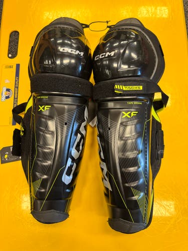 Junior CCM Tacks Classic 12" Shin Pads (New)