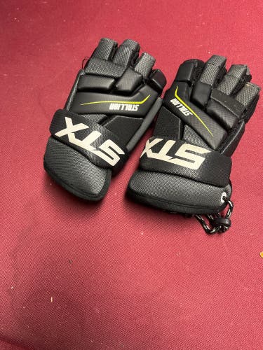 STX Stallion 200 Lacrosse Gloves (Used)