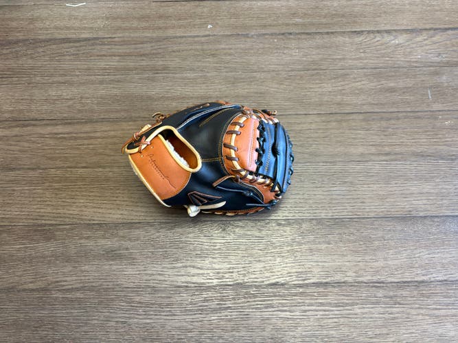 Easton Professional Series Horween 33.5" Catchers Mitt