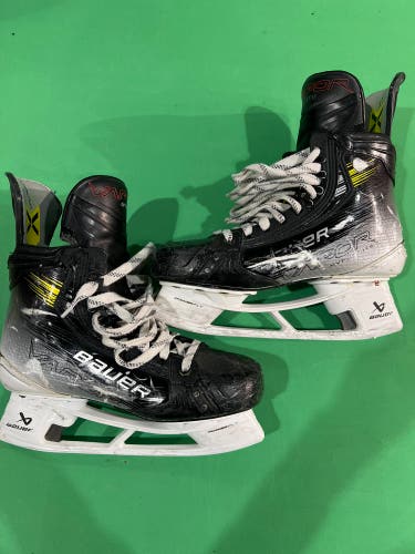 Bauer Vapor Hyperlite 2 Hockey Skates | Size 8.5 | No Steel