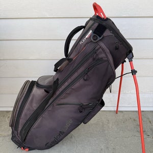 TaylorMade FlexTech Crossover Dark Grey Red Stand Carry Golf Bag 14 Way Dividers