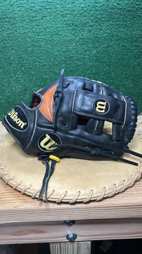 Wilson A2000 RH Infield Baseball Glove 11.75" (Used)