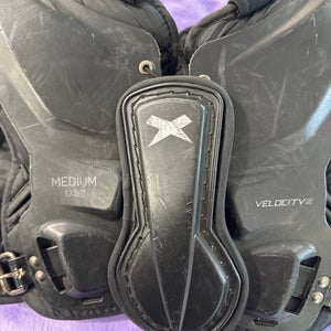 Medium Youth Xenith Velocity 2 Shoulder Pads (Used)