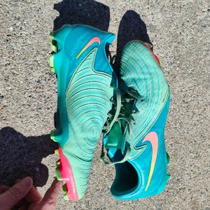 Blue Women's Size M 5.5 (W 6.5) Nike Phantom GX Cleats (Used)