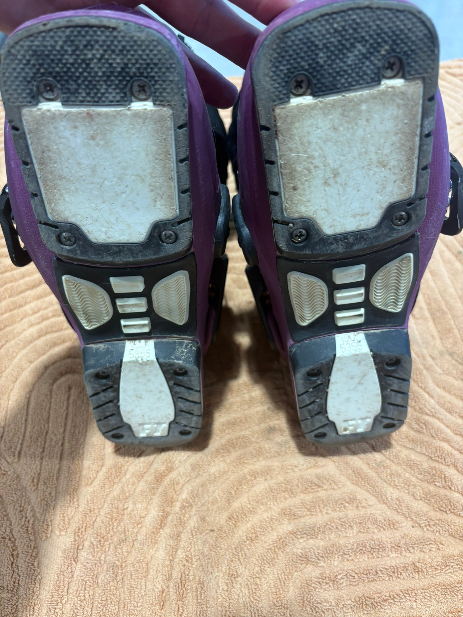 Full Tilt Plush 4 Ski Boots | Used and Closeout