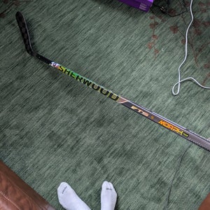 Senior Sher-Wood Rekker Morph Pro Right Handed Hockey Stick PP92 95 Flex Pro Stock (Used)