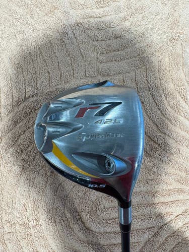 TaylorMade R7 425 Driver 10.5* RH | Fujikura Reax 65 R-Flex Shaft (Used)
