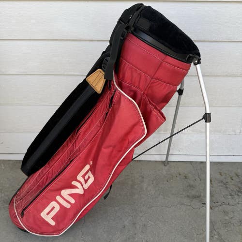 Vintage Ping Hoofer 4 Way Stand Carry Bag Dual Straps Red Black