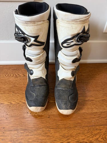 Black Size M 7.0 (W 8.0) Alpinestars (Used)