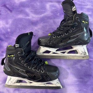 Junior Bauer Elite Hockey Goalie Skates Regular Width Size 3 (Used)