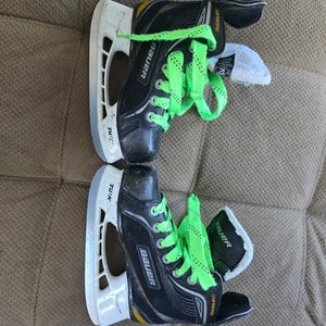 Black Bauer Supreme Hockey Skates 12