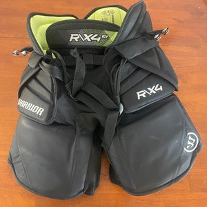 Intermediate Medium Warrior Ritual X4 E+ Hockey Goalie Pants (Used)