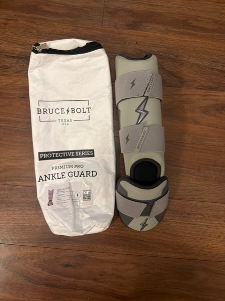 Bruce Bolt Adult Grey Series Leg Guard (New)