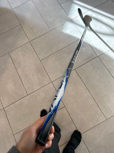 NEW Intermediate P92 55 Flex Bauer Flylite Left Handed Hockey Stick