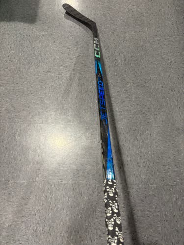 Junior CCM JetSpeed FT7 Pro Hockey Stick Left Hand P29 40 Flex (Used)