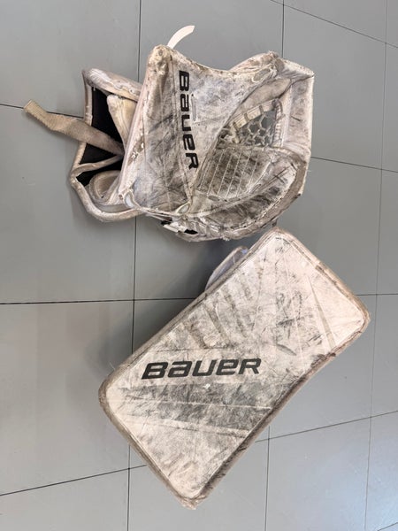 Bauer Vapor X700 Regular Blocker and Glove combo
