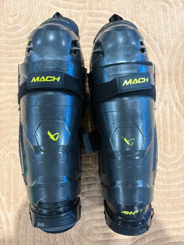 Junior Bauer Supreme Mach Shin Pads 12" (Used)