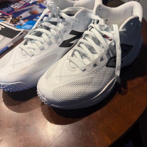 White Men's Size M 12.0 (W 13.0) New Balance Turf Cleats (New)