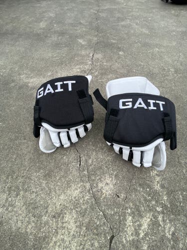 Gait Box Goalie Gloves (Used)