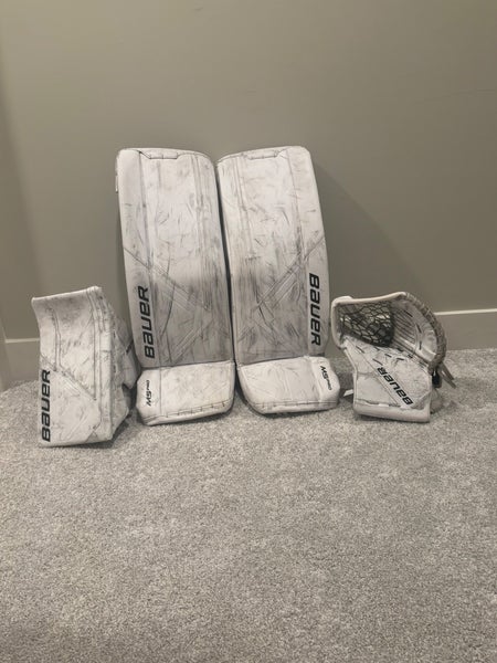 30" Bauer M5 Pro Regular Goalie Full Set (Used)