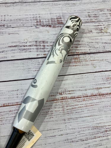 2023 DeMarini Whisper Composite Bat (-10) Composite 22 oz 32" (Used)