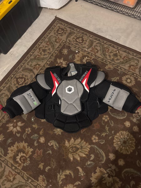 XL Vaughn SLR 3 Pro Goalie Chest Protector (Used)