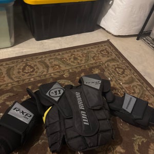 Small / Medium Warrior Ritual XP Goalie Chest Protector (Used)