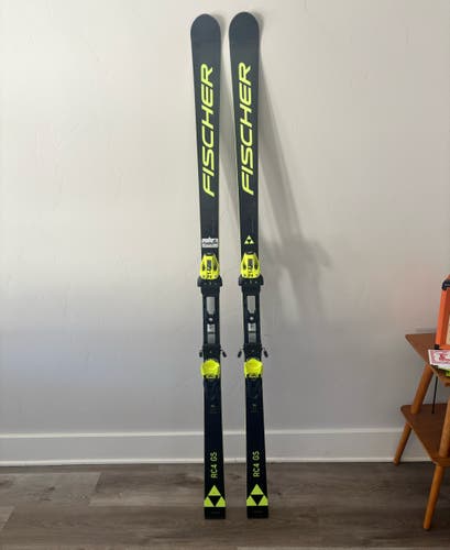 Fischer 183 cm Racing RC4 WC GS Skis With Bindings Max Din 14 (Used)