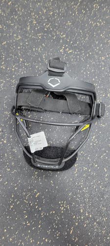 Used Evoshield FIELDERS MASK BB/SB Fielders Mask Black One Size 11497-S000155772