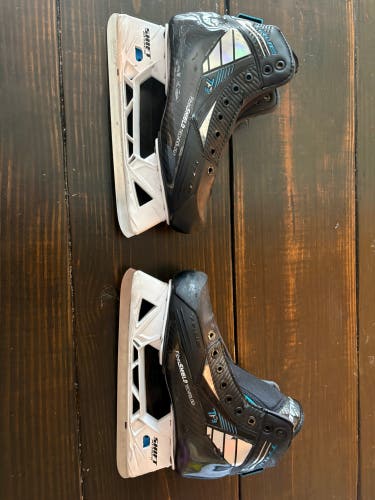 2021 True TF9 Hockey Goalie Skates Size 6 (Used)