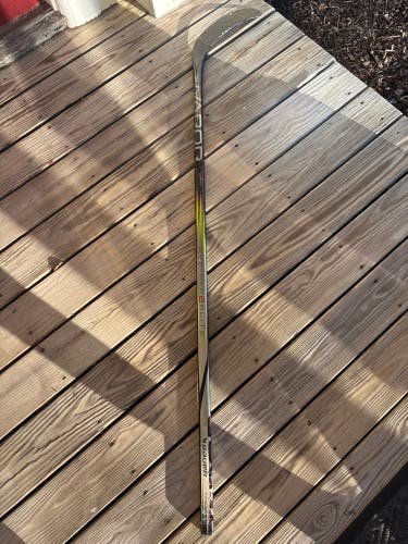 Senior Bauer Vapor Hyperlite 2 Left Hand Hockey Stick P92 77 Flex (Used)