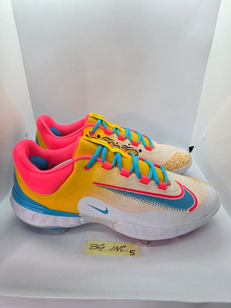 Nike RBI x Alpha Huarache Elite 4 Low Metal Baseball Cleats  display picture 1