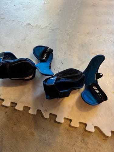 Junior Medium Bauer MS-1 Elbow Pads (Used)