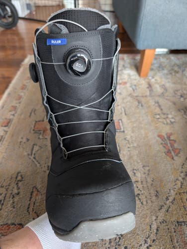 Men's Size M 12.0 (W 13.0) Burton RULER BOA Snowboard Boots All Mountain (Used)