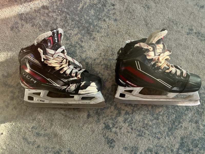 CCM EFlex 6.9 Hockey Goalie Skates Size 5 (Used)