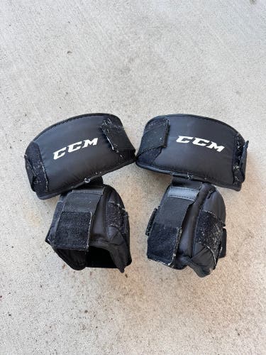 CCM (Used) jr. knee pads