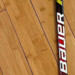 Youth Bauer Vapor Tyke Right Handed Hockey Stick P92 Less Than 30 Flex (Used)