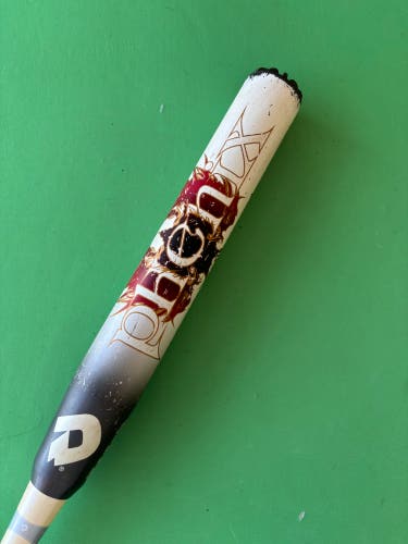 White DeMarini Phenix Bat (-8) Composite 26 oz 34"