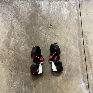 Senior Large Bauer Vapor Hyperlite Elbow Pads Pro Stock (Used)