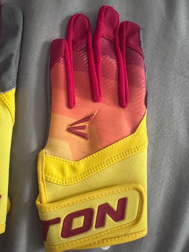 Medium Easton Walk off Batting Gloves (New)