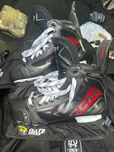 CCM JetSpeed FT880 Hockey Skates Wide Width 7.5 (Used)