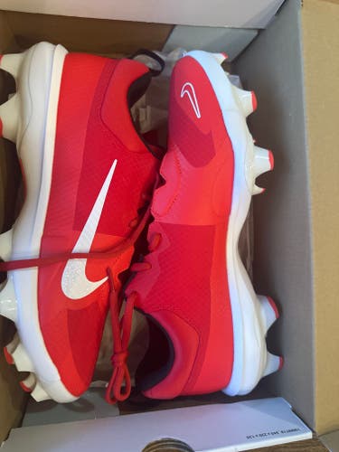 Red Men's Size M 10.5 (W 11.5) Adult Nike Low Top Force zoom trout 9 pro Molded Cleats (New)