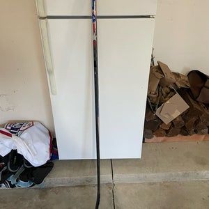 Senior Bauer Vapor Flylite Right Handed Hockey Stick P28 77 Flex Pro Stock (Used)