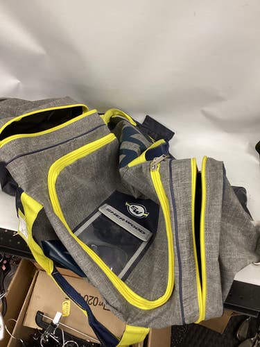 Used Sher-wood Sr Hockey Carry Grey 11851-S000043493