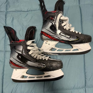 2019 Bauer Vapor 2X Pro Hockey Skates Regular Width 10 (Used)